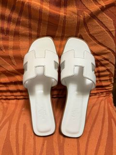 (Category: ) located in . Submitted by bag_botique (Listing ID 1380483092, Image 1). Description: .