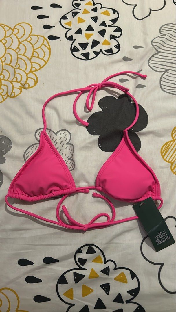 Hot Pink Bikini top brand new (Category: Bikinis & Swimsuits) located in Quezon City. Submitted by tabberrahandrea (Listing ID 1380444134, Image 1). Description: BRAND NEW NEVER WORN WITH TAG. FITS XS/A CUP.