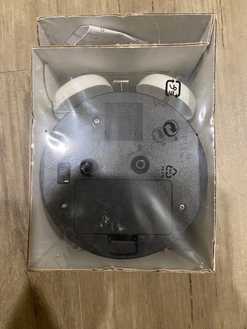 Ikea White Clock “Dekad” (Category: Clocks) located in Pasig City. Submitted by kimchirice_ (Listing ID 1380327295, Image 3). Description: .