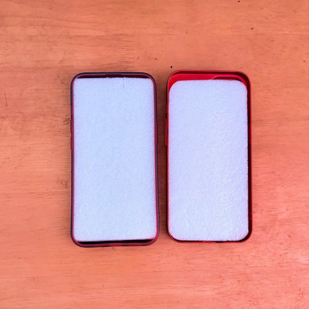Iphone 14 Case Bundle 1: Red color (Category: Cases & Sleeves) located in Tagbilaran City. Submitted by rondezvouzzz (Listing ID 1380482225, Image 2). Description: .