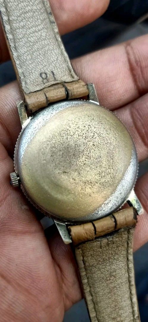 Jam antik (Kategori: Jam & Perhiasan Antik) berada di Sidoarjo. Dikirim oleh cokicokistore (ID iklan 1380424941, Gambar 2). Deskripsi: Manual.