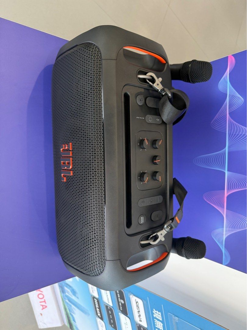 由 powerfly8686 (刊登 ID 1380344647，圖片 2) 提交，位於 高雄市 (Kaohsiung) 的 JBL PartyBox On-the-Go Essential可攜式派對喇叭 (類別：Soundbar、揚聲器、藍牙喇叭、耳擴)，說明：Toyota交車禮，全新，高雄 JBL PartyBox On-The-Go Essential（型號：PartyBox On-The-Go Essential。