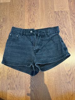 (Category: ) located in . Submitted by minhui513 (Listing ID 1380381434, Image 1). Description: .