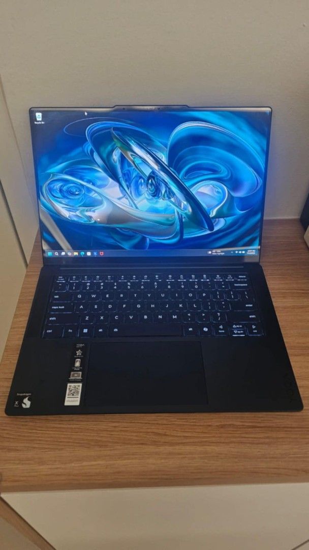 Lenovo Yoga Slim 7 14Q8X9/ Retail: $1,999/ Selling: $1,200/ SnapDragon ...