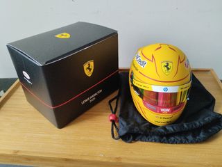 (Category: ) located in . Submitted by f1model-cars-helmets (Listing ID 1380396772, Image 1). Description: .