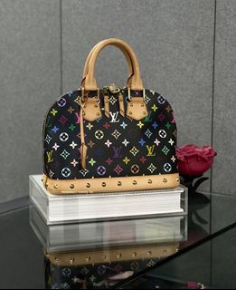 (Category: ) located in . Submitted by neverfull_luxury_sg (Listing ID 1380319424, Image 1). Description: .