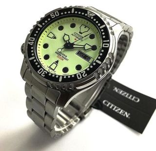 (Category: ) located in . Submitted by notorious_watches (Listing ID 1380467300, Image 1). Description: .