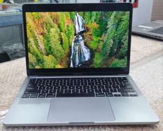 (Category: ) located in . Submitted by tech_laptops.sg (Listing ID 1380303262, Image 1). Description: .