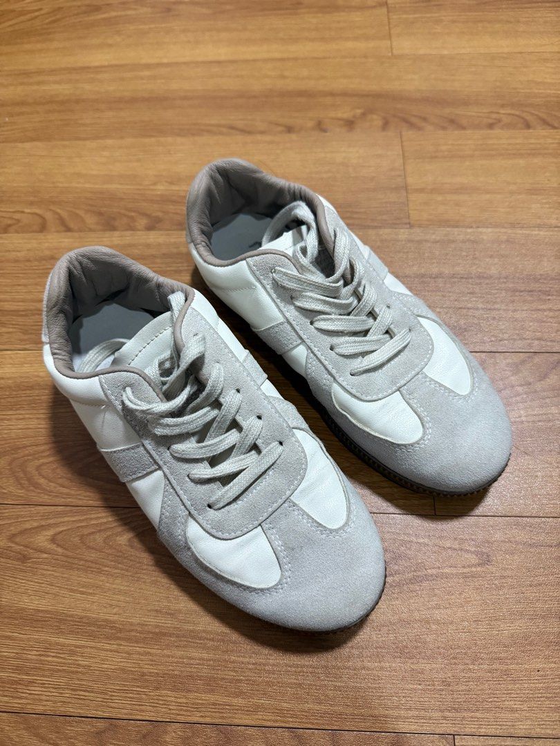 Maison Margiela German Army Trainer (GATs) (Category: Sneakers) located in Pasig City. Submitted by paaatch (Listing ID 1380446403, Image 2). Description: Rush sale Without box Rfs: declutter Size 37 Can fit 36-37.