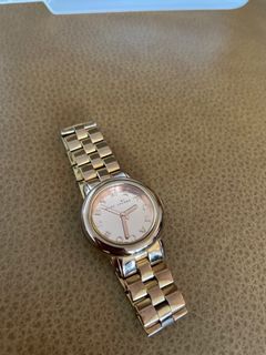 (Category: ) located in . Submitted by thesydneywardrobe (Listing ID 1380375711, Image 1). Description: .