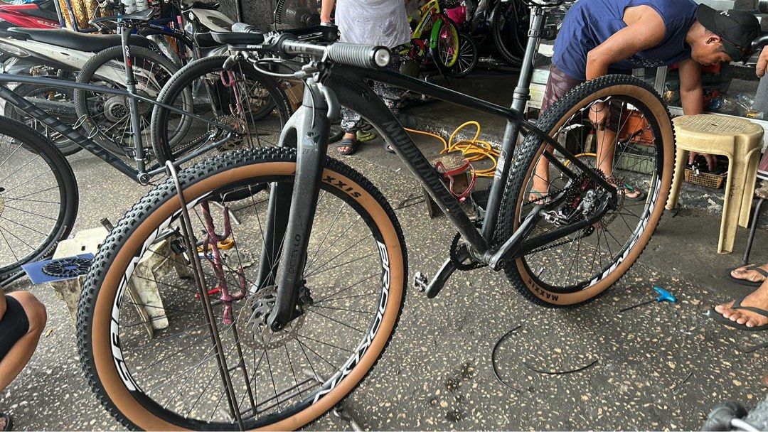Maxxis IKON EXO TR 29x2.20 29er (Category: Bicycles) located in Quezon City. Submitted by adarpgaming (Listing ID 1380294615, Image 2). Description: Masyadong malaki sa frame ko Sale or swap sa 2.10 or 2.0 QC LOCATION MEETUP OR LALAMOVE GOOD AS NEW BAGONG KABIT LANG .