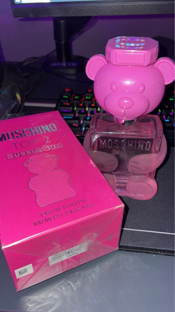 Moschino Toy 2 Bubblegum US Tester (Category: Fragrance & Deodorants) located in Quezon City. Submitted by weyniii (Listing ID 1380380617, Image 3). Description: 98% FULL .