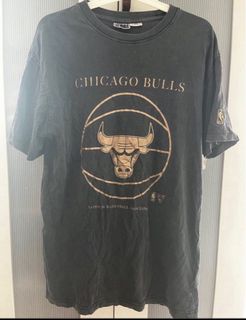 (Category: ) located in . Submitted by clothingszn (Listing ID 1380402515, Image 1). Description: .