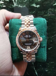 (Category: ) located in . Submitted by hengwatch (Listing ID 1380312759, Image 1). Description: .