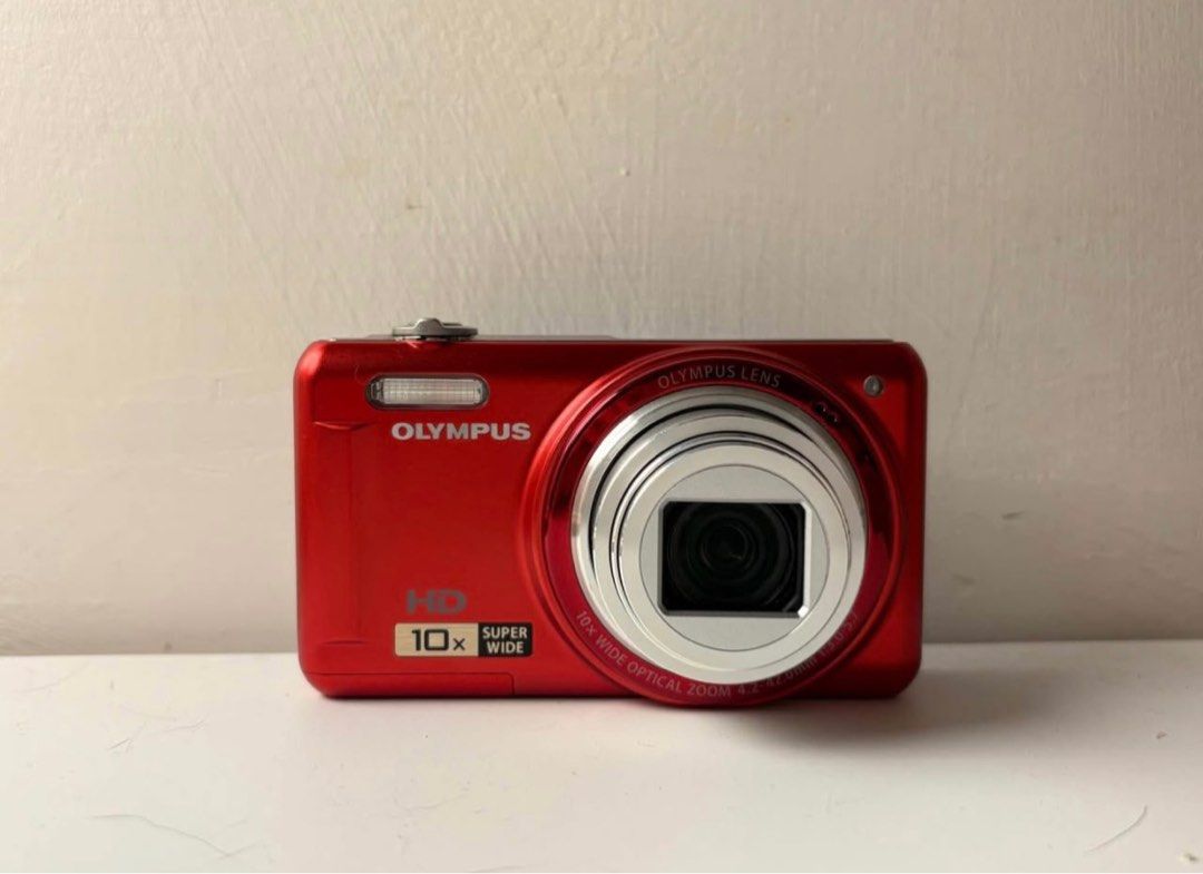 由 curiobridge (刊登 ID 1380388098，圖片 1) 提交，位於 南投縣 (Nantou) 的 Olympus vr310 (類別：相機)，說明：功能正常閃光正常操作順暢 附上電池、記憶卡、充電器、相機繩外觀很新完全無傷痕與使用痕跡 桃園八德面交。