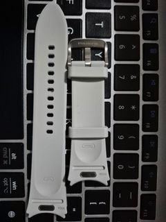 (Category: ) located in . Submitted by cheap_usable_items (Listing ID 1380420735, Image 1). Description: .