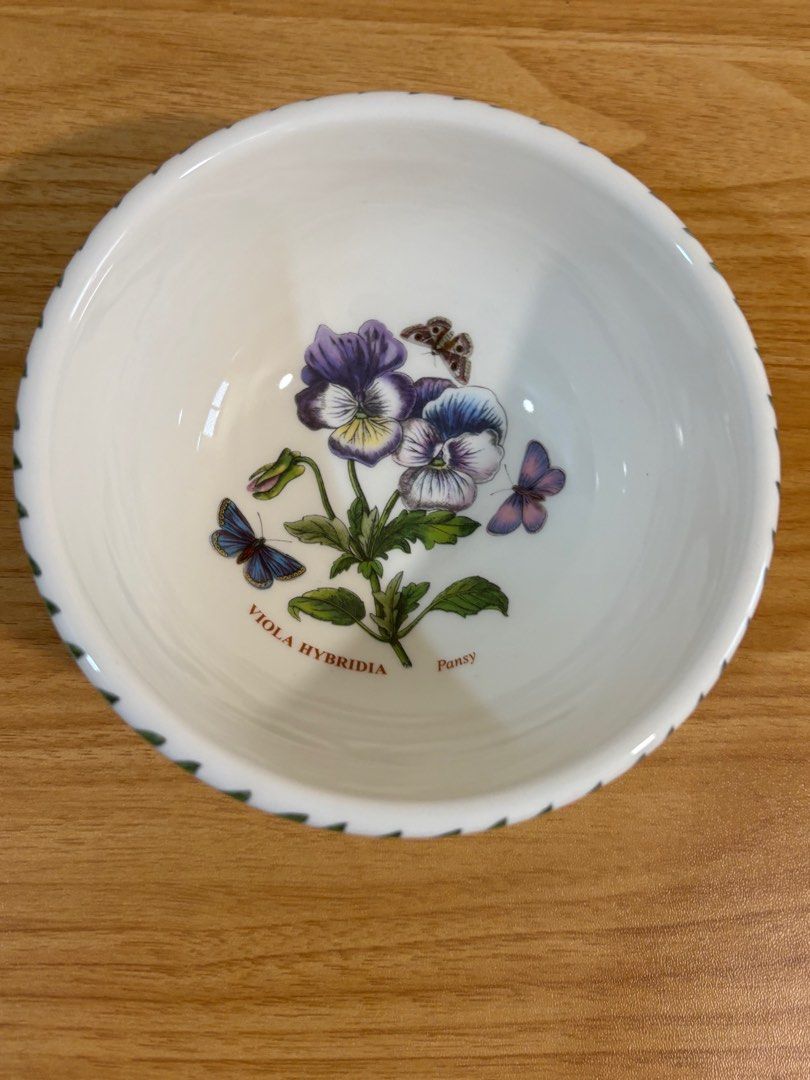 PORTMEIRION BOTANIC GARDEN CYCLAMEN REPANDUM STACKING BOWL (Category: Cookware & Accessories) located in Leyte. Submitted by lovesikwate (Listing ID 1380378598, Image 3). Description: - 5 inches size - dishwasher safe, microwave safe, freezer safe, oven to table - Made in England.