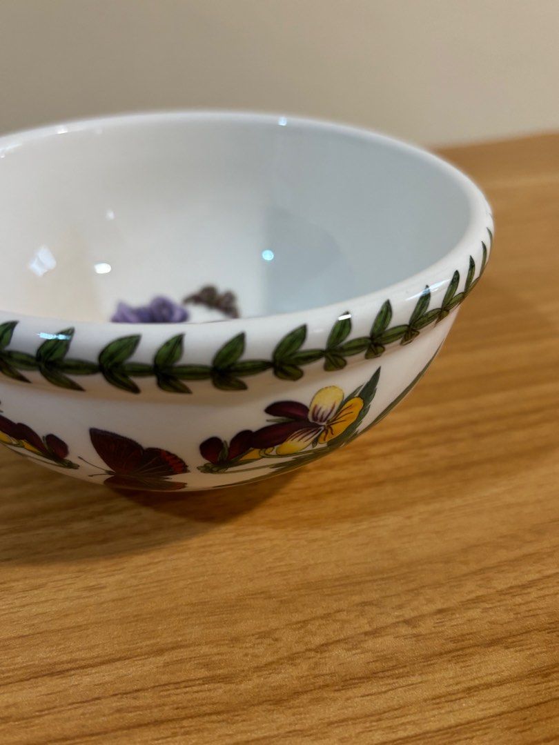 PORTMEIRION BOTANIC GARDEN CYCLAMEN REPANDUM STACKING BOWL (Category: Cookware & Accessories) located in Leyte. Submitted by lovesikwate (Listing ID 1380378598, Image 2). Description: - 5 inches size - dishwasher safe, microwave safe, freezer safe, oven to table - Made in England.