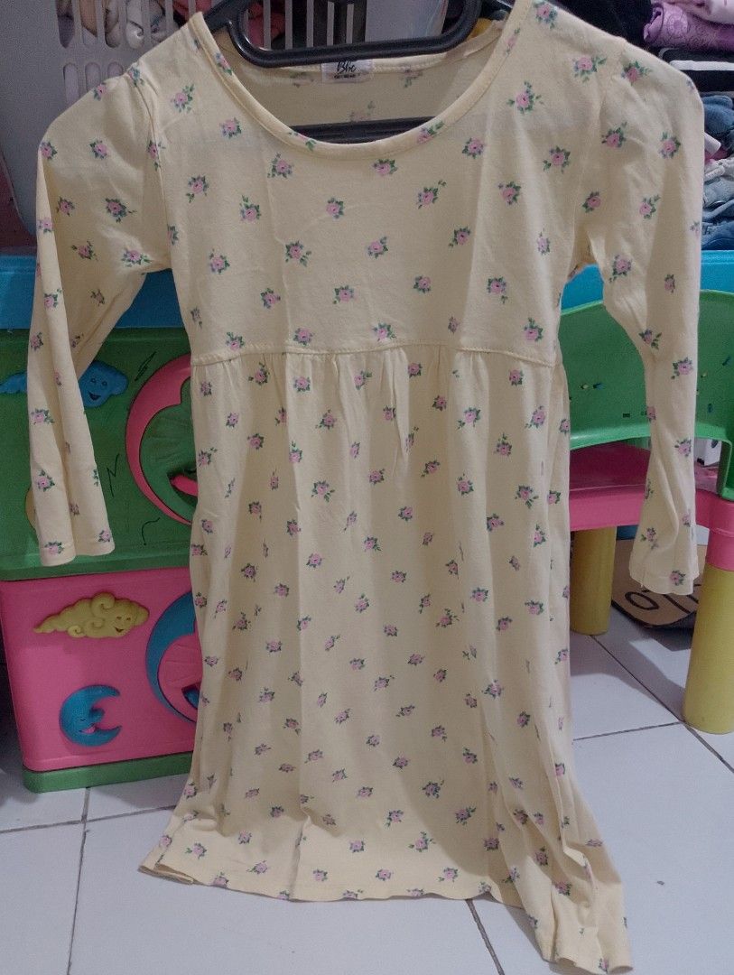 Prloved gamis anak dapat FREEan juga wajib takeall (Kategori: 1 hingga 3 tahun) berada di Jakarta Pusat. Dikirim oleh duttfirda29168 (ID iklan 1380302173, Gambar 3). Deskripsi: .
