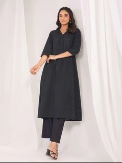 (Category: ) located in . Submitted by intrenddresses (Listing ID 1380418328, Image 1). Description: .