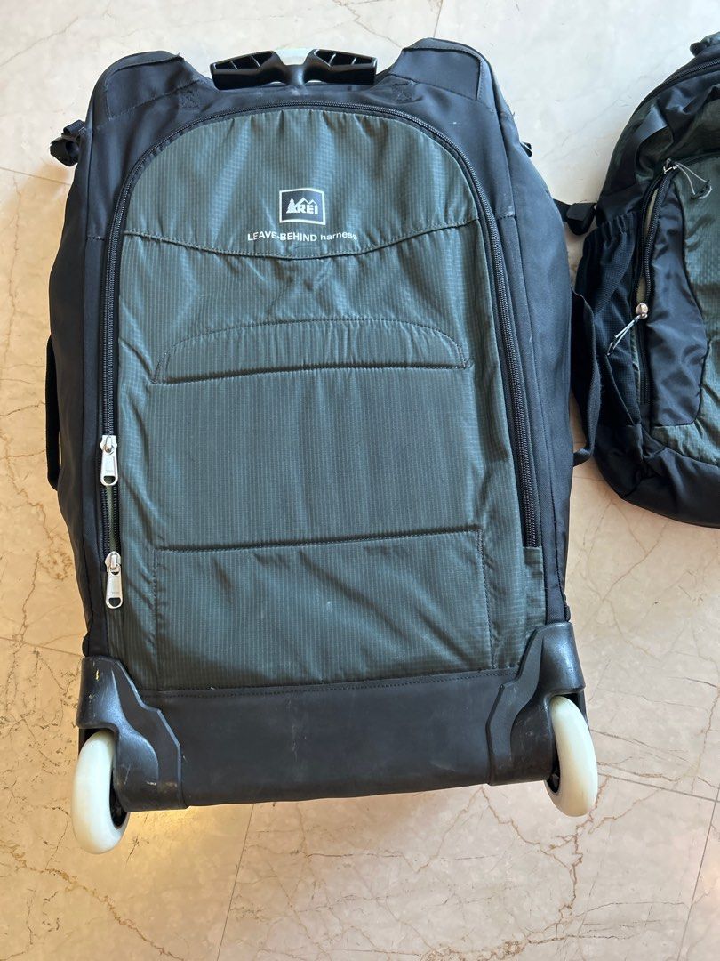 REI Wheeled Stratocruiser 22 with Backpack, Men's Fashion, Bags