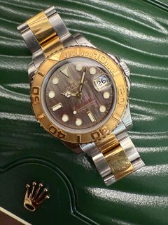 (Category: ) located in . Submitted by buycheapgetcheapproducts (Listing ID 1380434412, Image 1). Description: .