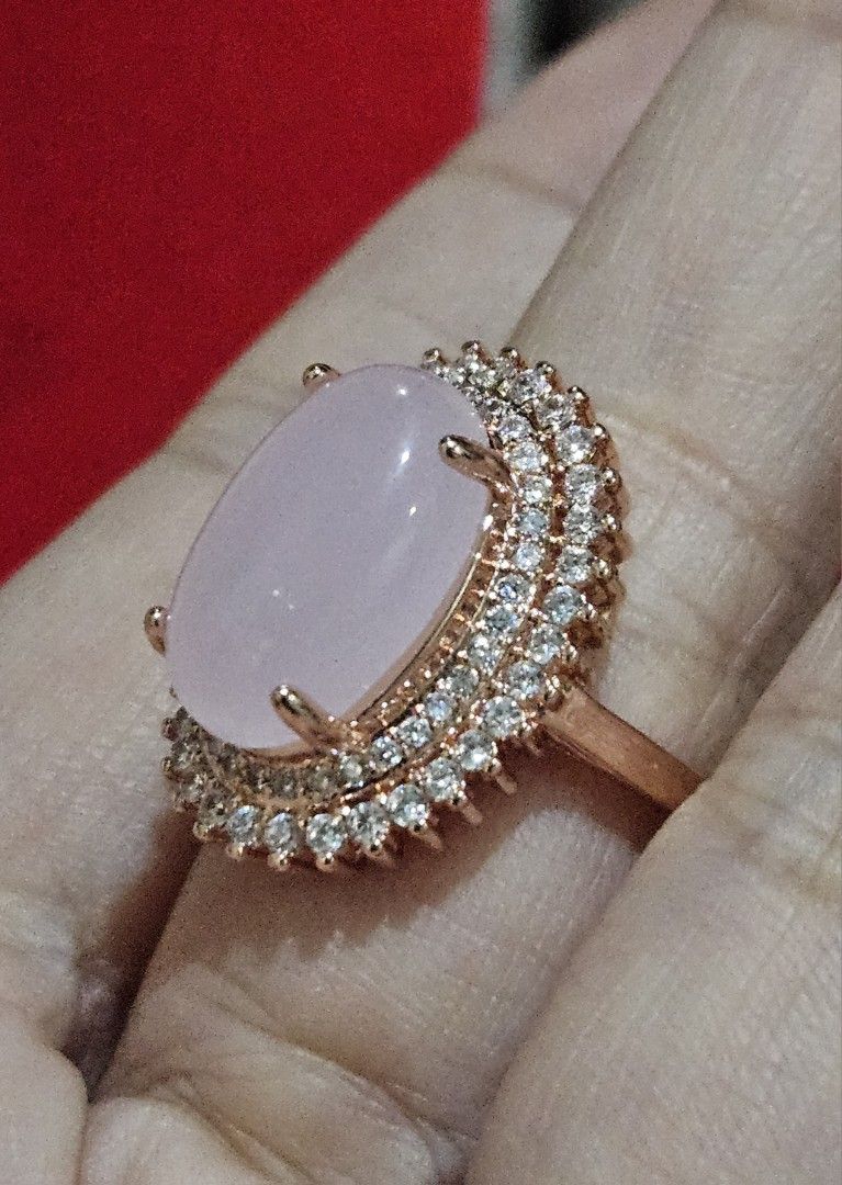 Rose Quartz Stone Cocktail Rings (Category: Rings) located in Cainta. Submitted by Kahi0410 (Listing ID 1380382394, Image 2). Description: Natural Stone Oval Cabochon 16x10mm Platinum plated setting rosegold Adjustable Ring Set Hypoallergenic Safe for acidic and sensitive skin.