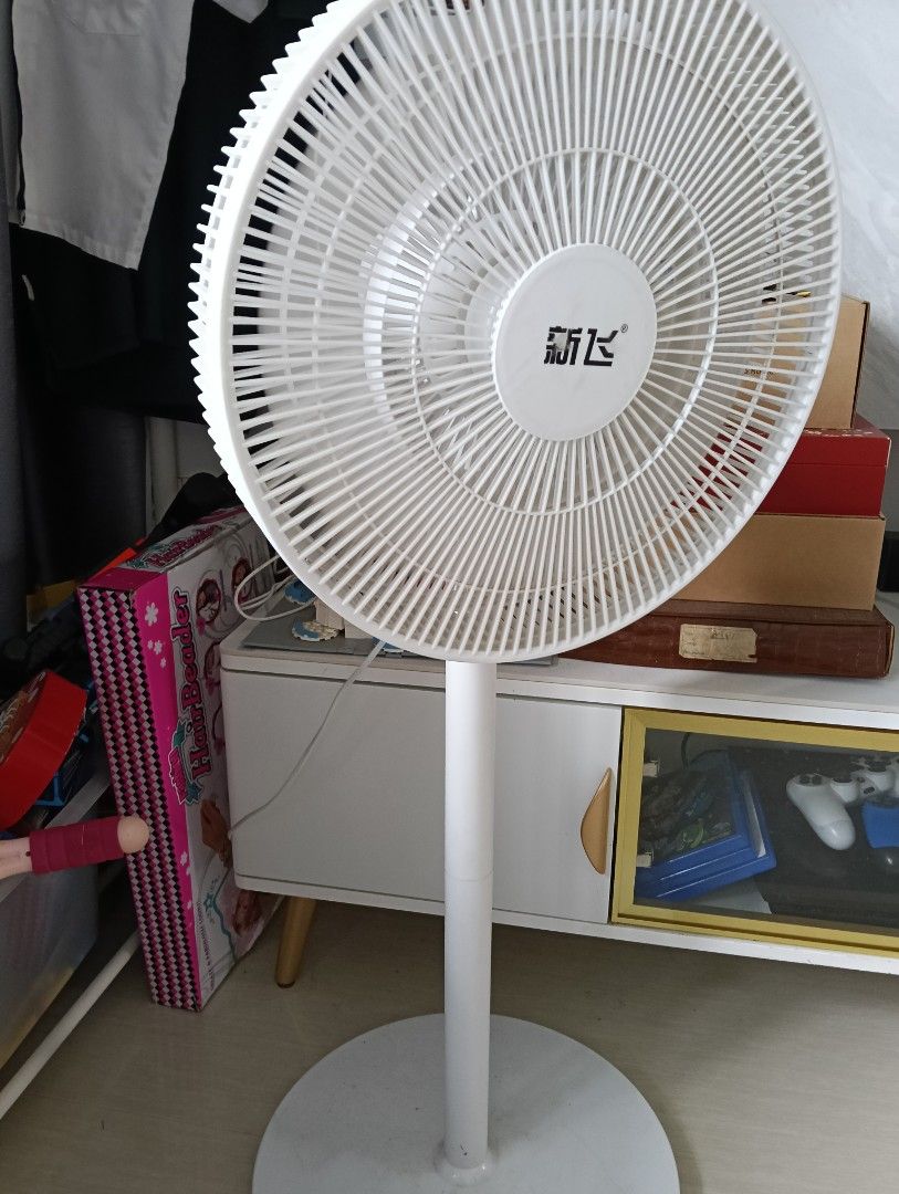 Royalstar Standing Fan - White