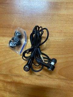 由 zoe_888 (刊登 ID 1380300869，圖片 1) 提交，位於 的 (類別：)，說明：。