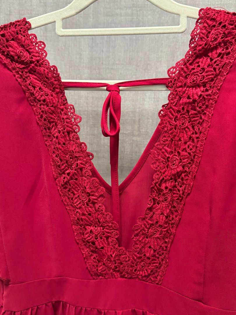 Shein dress (Category: Dresses) located in Quezon City. Submitted by niniloves (Listing ID 1380296209, Image 2). Description: • Size: XL (Fits L-XL frames) • Never worn.