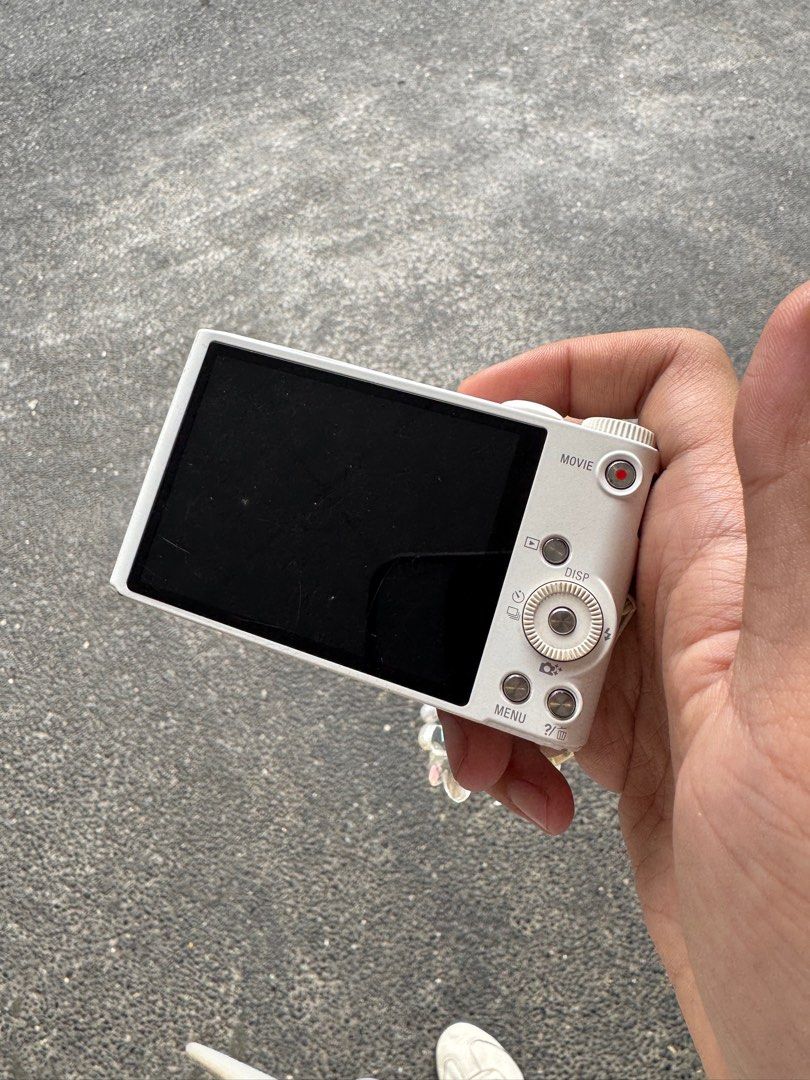 Sony DSC-WX350 (RARE CAM!!!) (Category: Cameras) located in Caloocan City. Submitted by _gwennydt (Listing ID 1380378293, Image 2). Description: Sony Cybershot DSC-WX350 (White) Features: 18.2 MP Exmor R CMOS sensor 20x Optical zoom Up to ISO 12800 1080p HD video recording Wifi supported Many scene selections 3” LCD monitor All functions are working—flash, buttons, zoom, video, audio Crisp photos! Inclusions: Battery, charger, memory card, strap 