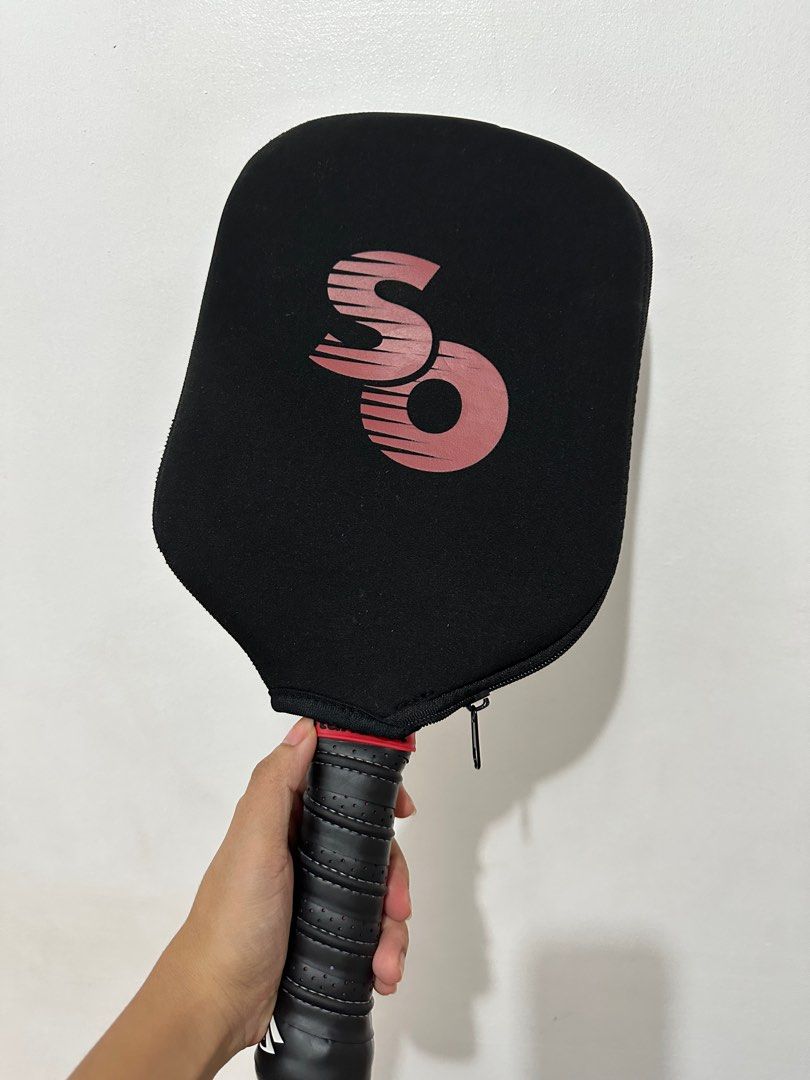 Standout CF3 14mm POWER Pickleball Paddle (Category: Racket and Ball Sports) located in Pasay City. Submitted by thegirlinathleisure (Listing ID 1380445921, Image 1). Description: Elevate your game with the Standout CF3 POWER Paddle, expertly crafted from the most expensive Japanese T700 Toray Carbon Fiber to deliver an exceptional blend of power, spin, and control. One of our MLP players’ favorite choices, this paddle is renowned for its impress