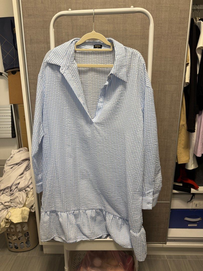 Striped Collared Dress (Category: Dresses) located in Quezon City. Submitted by niniloves (Listing ID 1380296469, Image 1). Description: • Size: XL (fits XL-XXL frames) • Never worn, too big on me.