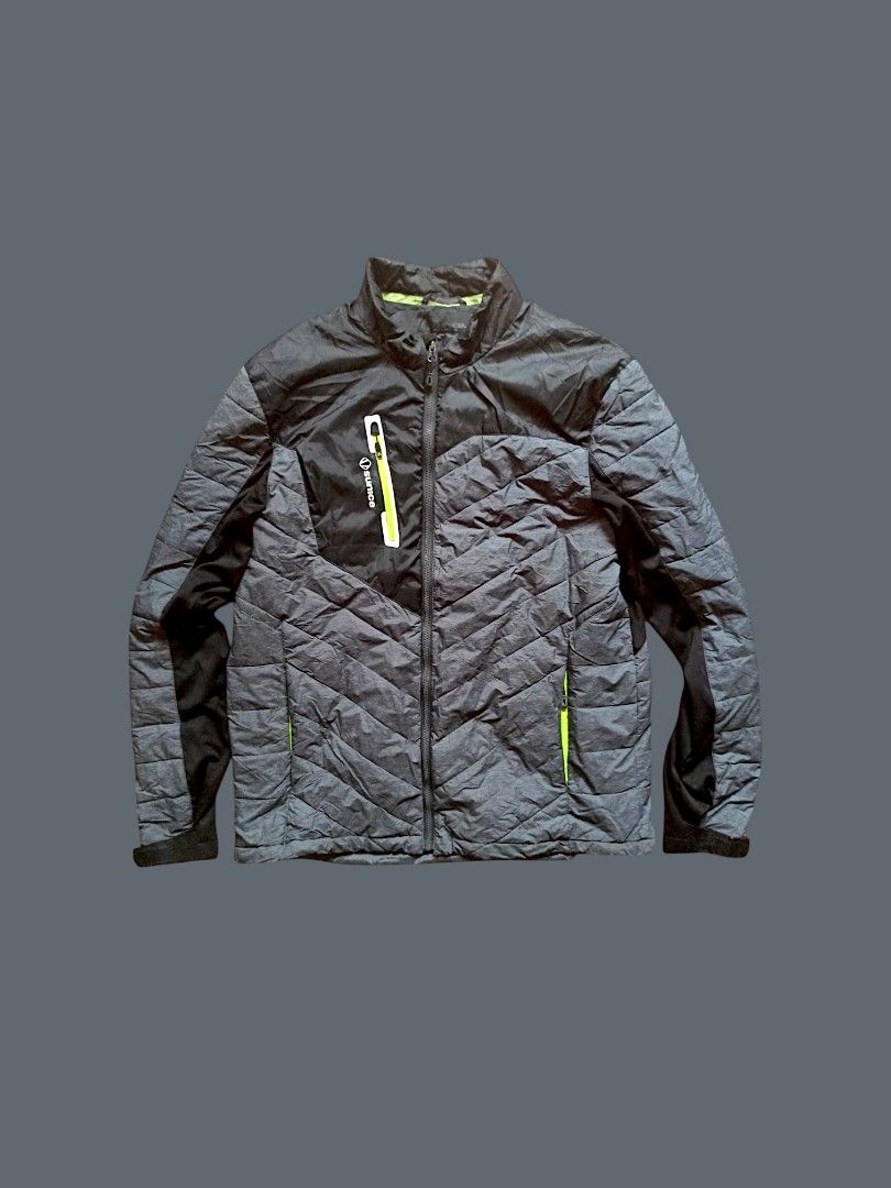 ⛔30%OFF Sunice Windbreaker Training Jacket for Men (Category: Coats, Jackets and Outerwear) located in Cavite. Submitted by brandedstationph (Listing ID 1380333880, Image 1). Description: ⛔Sunice Windbreaker Training Jacket for Men ⛔Conditions ❤️Authentic Sunice Merchandise 🔥🔥🔥RARE FIND🔥🔥🔥 ✅Large size on Tag ⛔Actual Dimes W22 x L29 ✅Complete tags from necktag to washtags 👉Solid left and right ribbings (adjustable band) 📌WYSIWYG ✅Actual Ph