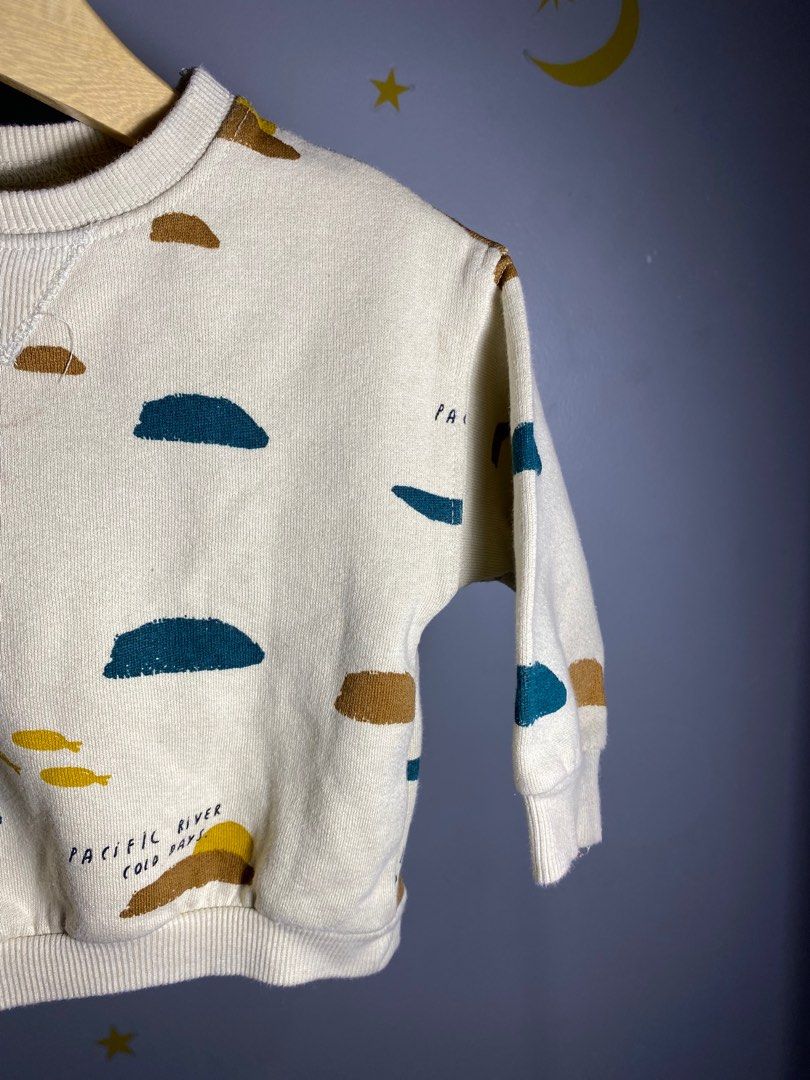 Sweater (Kategori: 1 hingga 3 tahun) berada di Bandung. Dikirim oleh nellyjullie (ID iklan 1380477154, Gambar 2). Deskripsi: Zara Sweater 6-9m #preloved #prelovedzarakids #prelovedzarab.