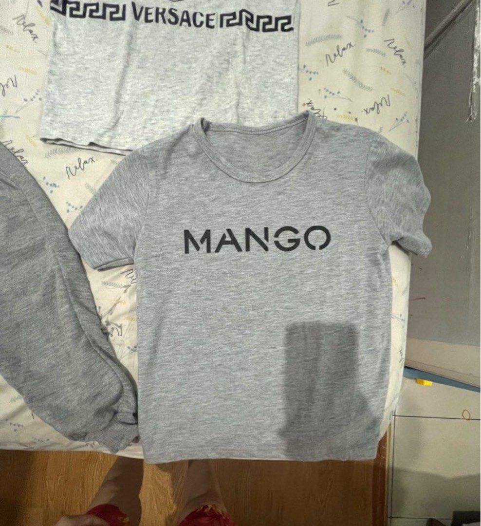 🩷JUAL MURAH🩷 NO OREN ❌ BAYAR ONGKIR ❗️ Paket PL Baju Anak Atasan kaos & Setelan panjang abu abu - baca deskripsi !!! (Kategori: 1 hingga 3 tahun) berada di Jakarta Utara. Dikirim oleh bluebell___ (ID iklan 1380317734, Gambar 2). Deskripsi: utk anak usia 3 thunan yg mango masi baguss yah kelelep di lemari cm pernah pake 2x ( mango dan vc nya bukan ori ya sis tulisan aja) yg kaos abu vc setelan TOLERANSI PEMAKAIAN (ada berbulu cm masi bs pake, YG