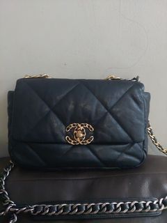 (Kategori: ) berada di . Dikirim oleh biyan_prelovedbag (ID iklan 1380298089, Gambar 1). Deskripsi: .