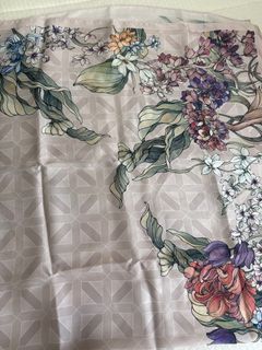 (Category: ) located in . Submitted by ainndiah (Listing ID 1380386519, Image 1). Description: .