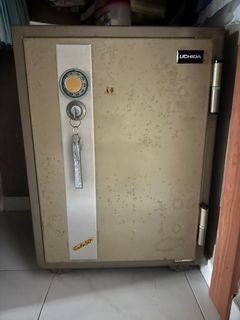 (Category: ) located in . Submitted by ngcs33386983 (Listing ID 1380495665, Image 1). Description: .
