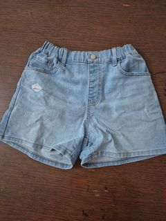 (Category: ) located in . Submitted by princess.sofiaaaa (Listing ID 1380304075, Image 1). Description: .