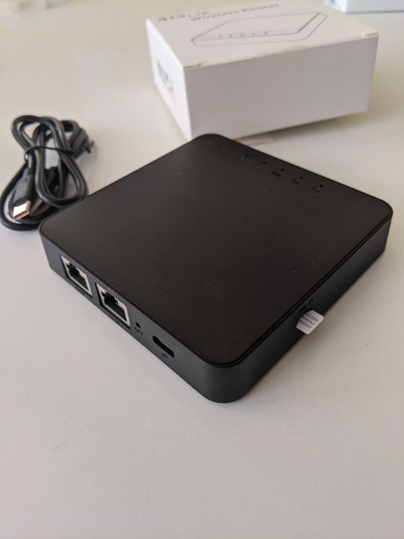 USB powered X300 4G LTE Router all new with box 無線路由器 SIM card router ...