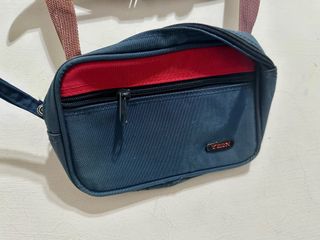 由 bow7851 (刊登 ID 1380409567，圖片 1) 提交，位於 的 (類別：)，說明：。