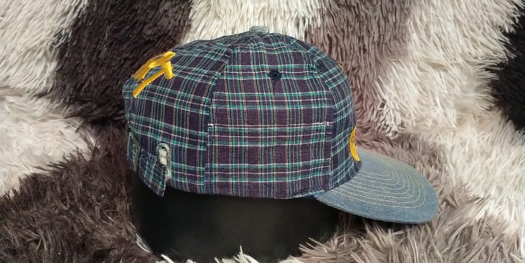 1998 THE SIMPSONS CAP YOUTH SIZE (Category: Caps & Hats) located in Pili. Submitted by janrypalmerodelima (Listing ID 1380658902, Image 3). Description: 1998 THE SIMPSONS CAP YOUTH SIZE CONDITION: VERY GOOD COLOR RATE: 9.3/10 ISSUE:SEE LAST PHOTO.
