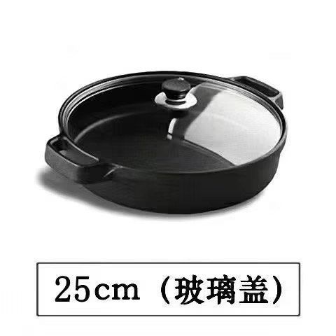 由 yuchen0 (刊登 ID 1380599790，圖片 1) 提交，位於 台中市 (Taichung) 的 鑄鐵鍋25公分平底鍋含蓋子 (類別：浴室、廚房用品配件)，說明：沒使用但底部有點痕跡。