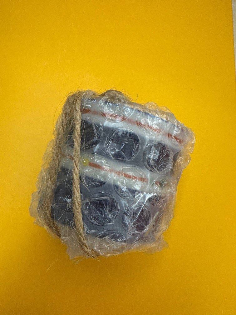 由 vanessa7586 (刊登 ID 1380644997，圖片 1) 提交，位於 台北市 (Taipei) 的 小巧清酒杯 (類別：其他廚具和餐具)，說明：數量過多，不需要，故轉售。
