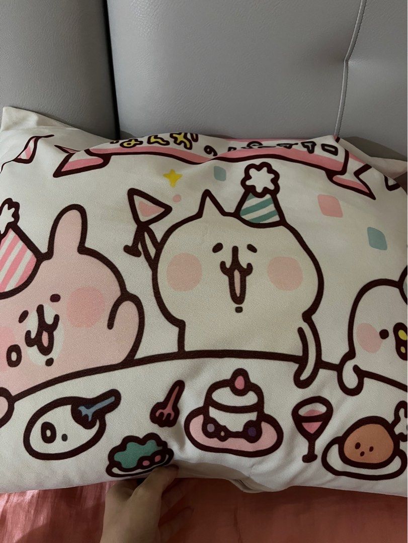 由 cute12888 (刊登 ID 1380653416，圖片 2) 提交，位於 台南市 (Tainan) 的 枕頭 (類別：床具浴巾)，說明：雙面圖案都一樣。