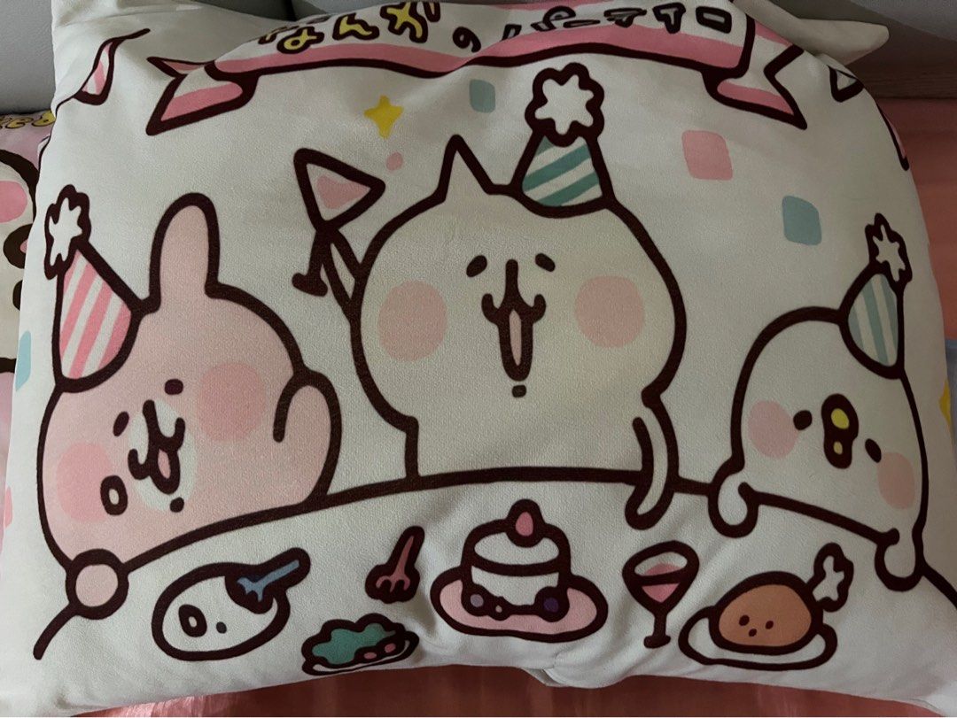 由 cute12888 (刊登 ID 1380653416，圖片 1) 提交，位於 台南市 (Tainan) 的 枕頭 (類別：床具浴巾)，說明：雙面圖案都一樣。