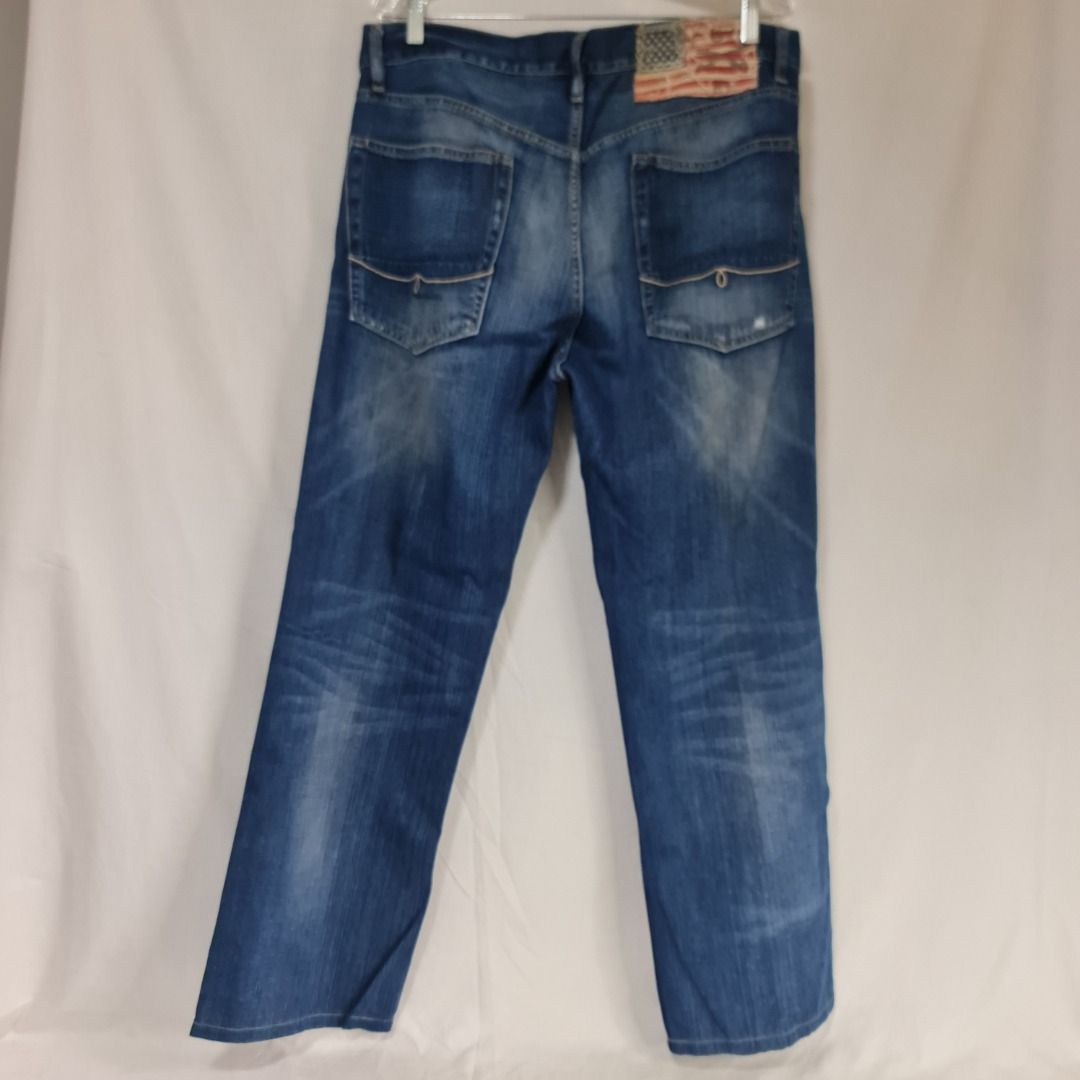 * * Ralph Lauren - Declutter Sale 181 * * (Category: Jeans) located in Quezon City. Submitted by jkr_kenshin (Listing ID 1380503813, Image 2). Description: Pre Loved Authentic Ralph Lauren Item is used. Boxed and stored for a year Size is posted in the picture ______________________________ Jeans / Blue / Vintage Bradford / Relaxed Straight Made in Turkey US 34 ______________________________ R E A D C A R E F U L L Y First to pay get the item Pay