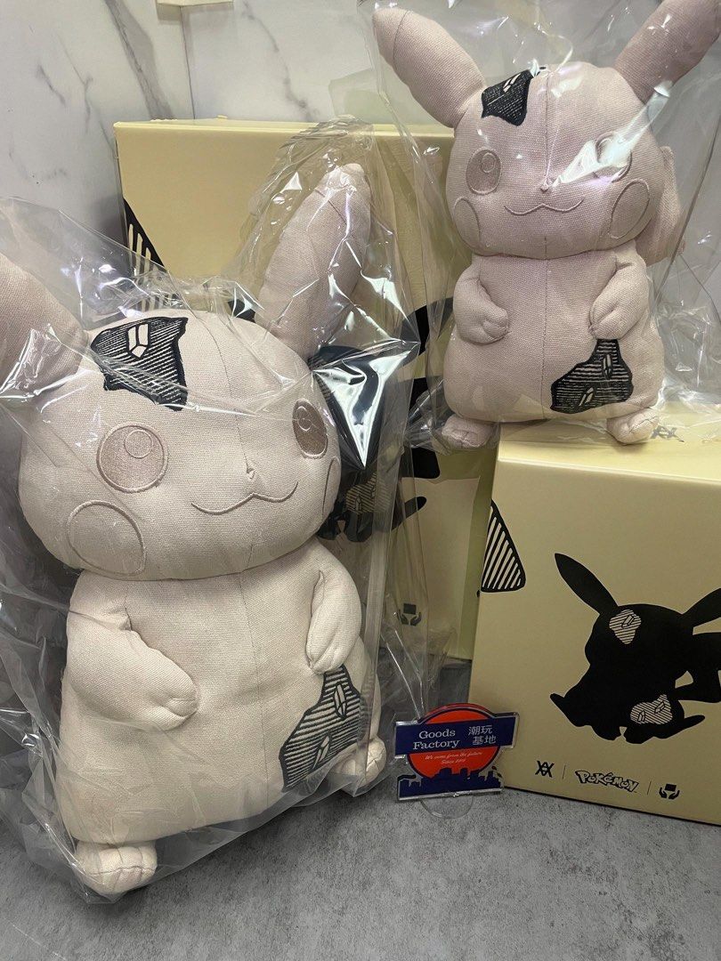 ラージ Daniel Arsham×Pokemon plush Pikachu Daniel Arsham Announces Final 'Pokémon' Release | Hypeart