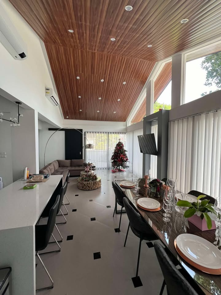 (Category: ) located in . Submitted by juki.broker (Listing ID 1380548496, Image 1). Description: .